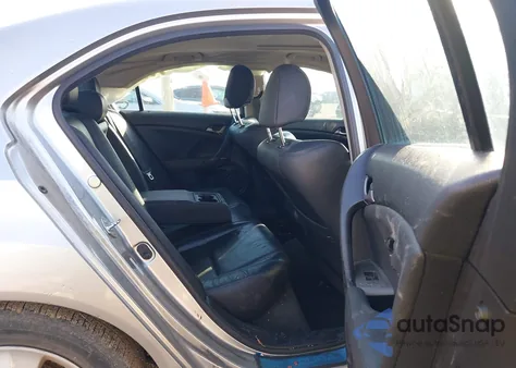 2010 Acura Tsx 2.4 z USA, uszkodzony, nr VIN JH4CU2F68AC028796